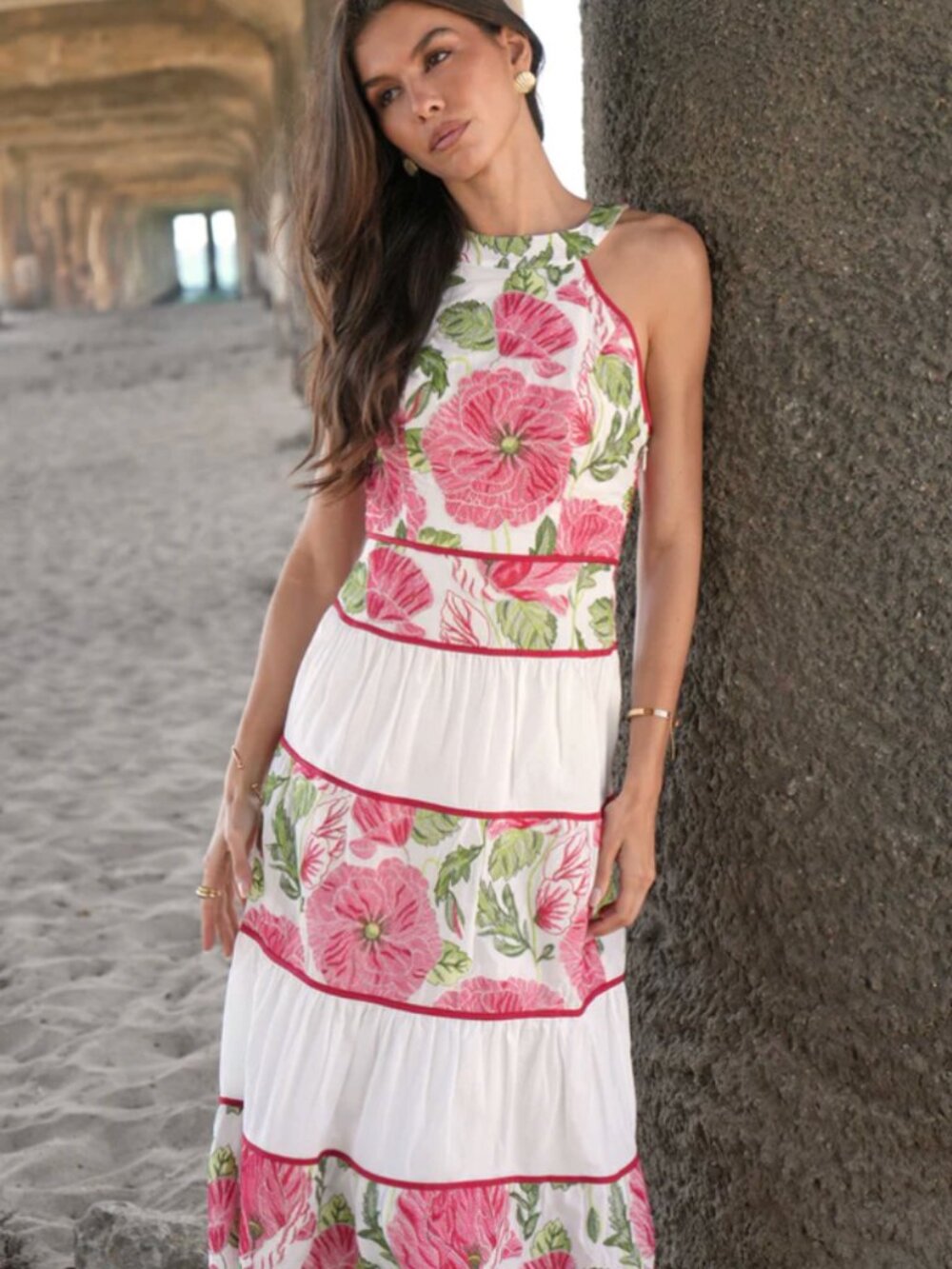 NWT NEW Adelyn Rae Haven Embroidered Floral Print Halter Neck (M)